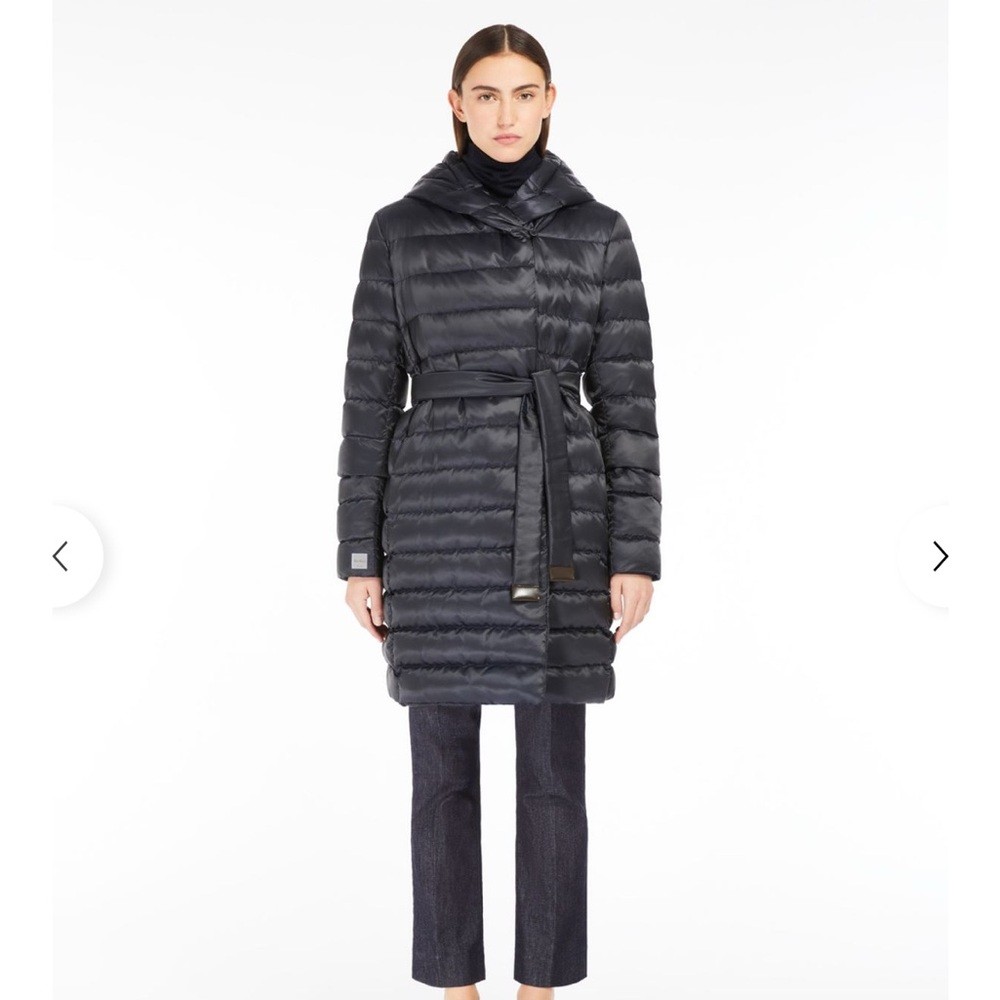 MaxMara The Cube Blue and Tan Hooded Puffer Coat with Quilted Design